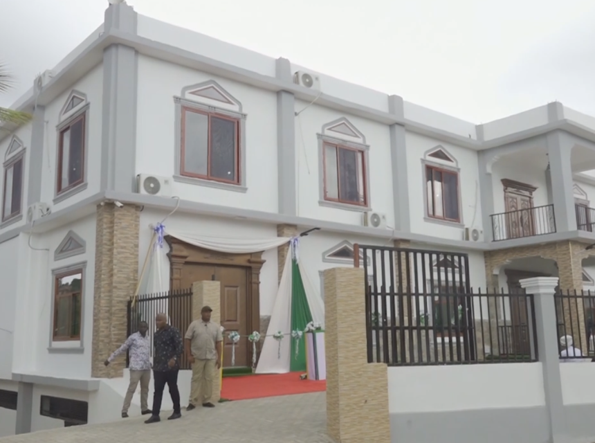 DKT. HUSSEIN ALI MWINYI